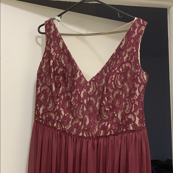 Wine colored dress - Picture 2 of 3